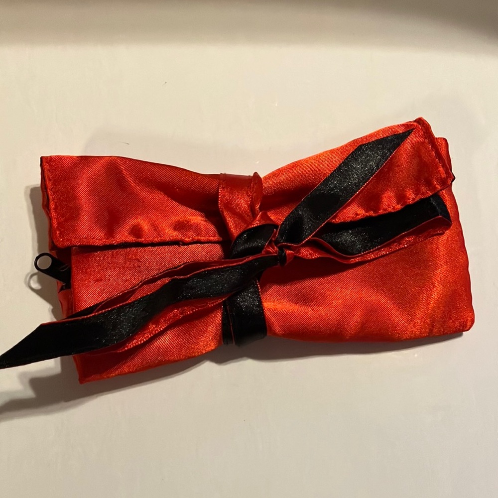 Vintage Red and Black Satin Jewelry Wrap